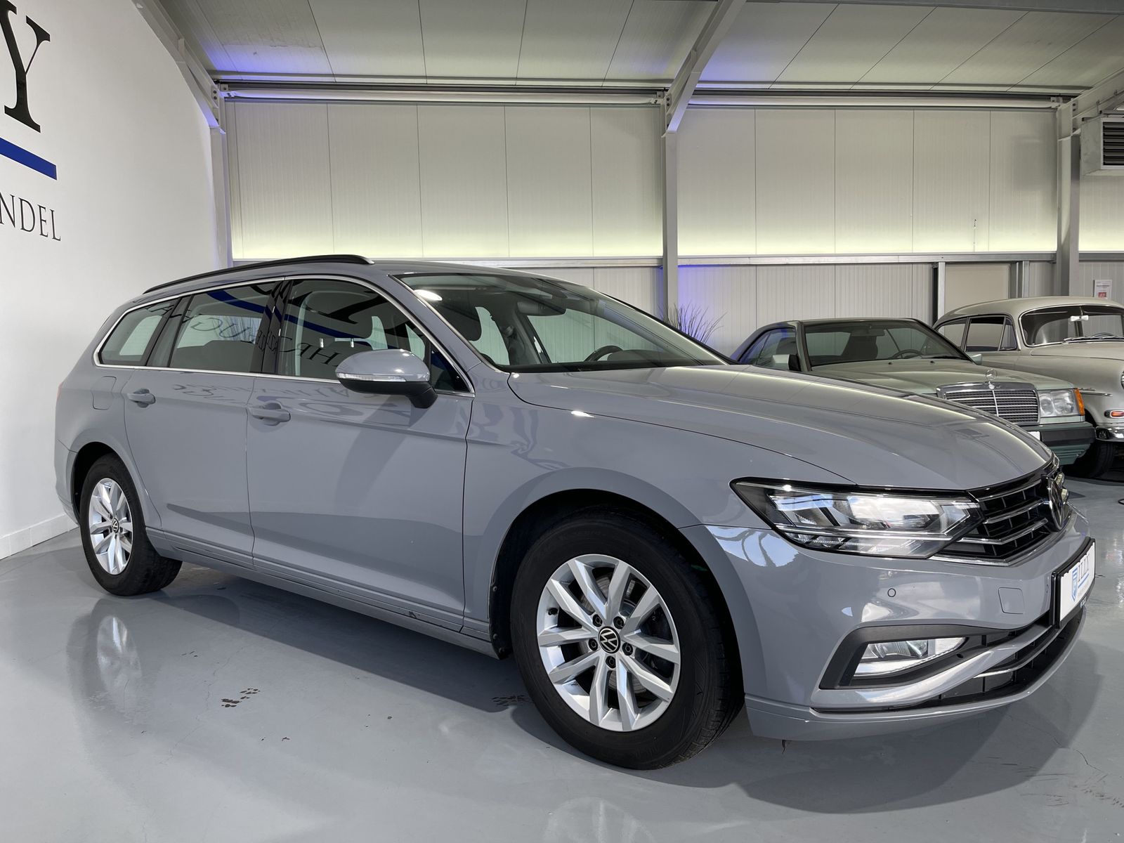 Fahrzeugabbildung Volkswagen Passat Variant Business 2.0 TDI*LED*Cam*ACC*Navi