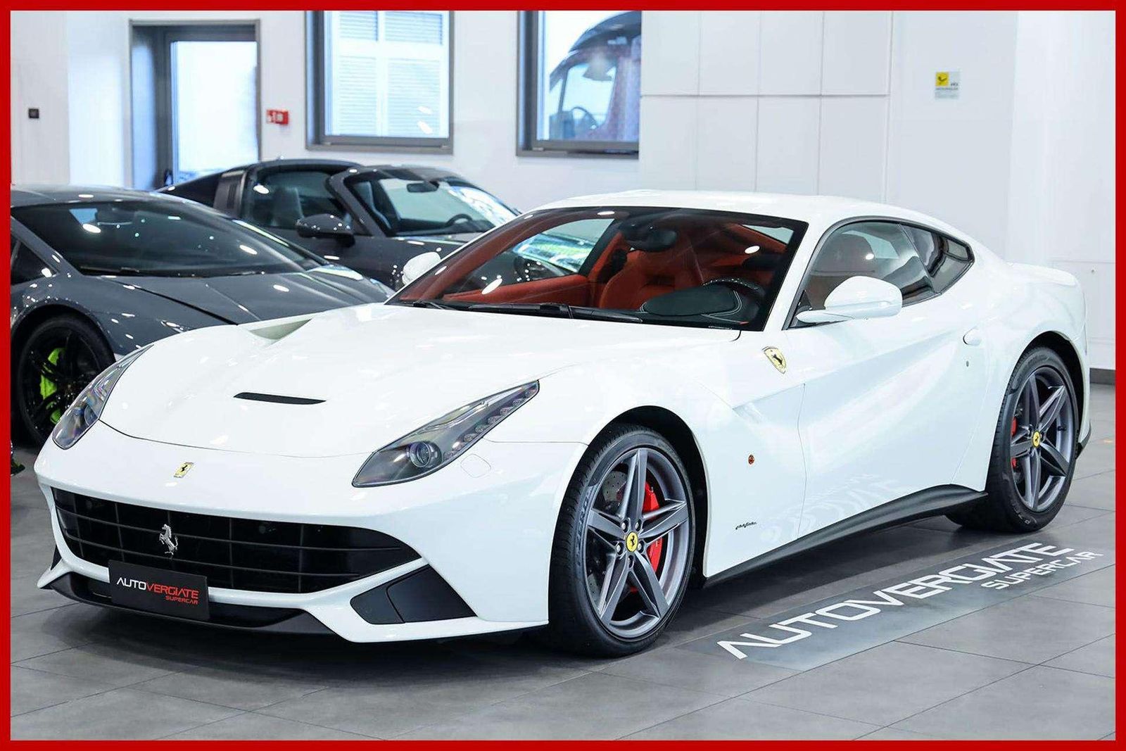 FERRARI F12