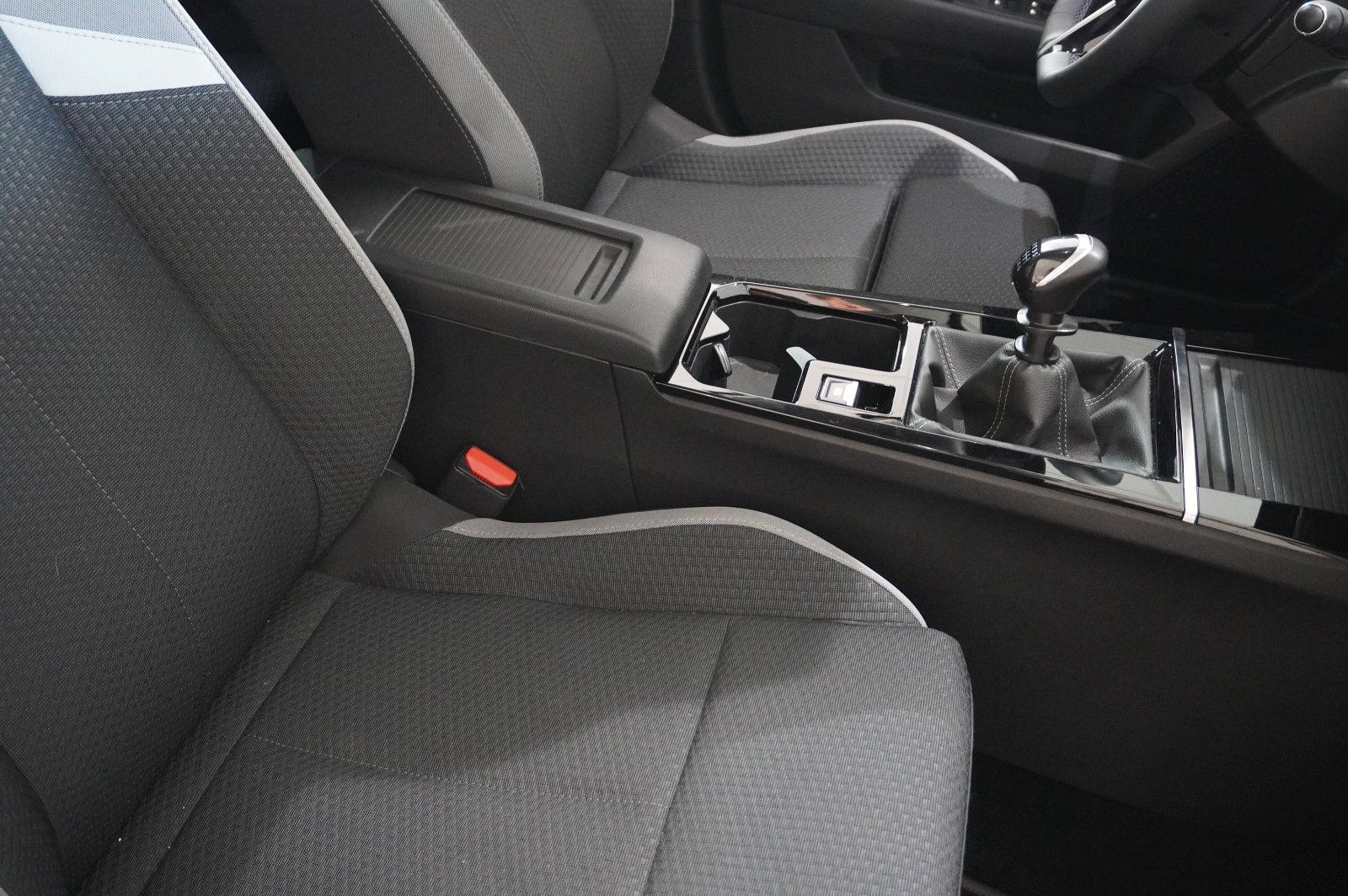 Fahrzeugabbildung Opel Astra L ST 1.2T ENJOY NAVI/LED/KAMERA/VIRT/DAB+