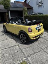 MINI Cooper S CABRIO - Chili Paket - MINI Cooper S Cabrio mit Schiebedach