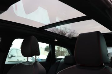 Seat Leon Sportstourer FR AHK Pano Navi LED Kamera