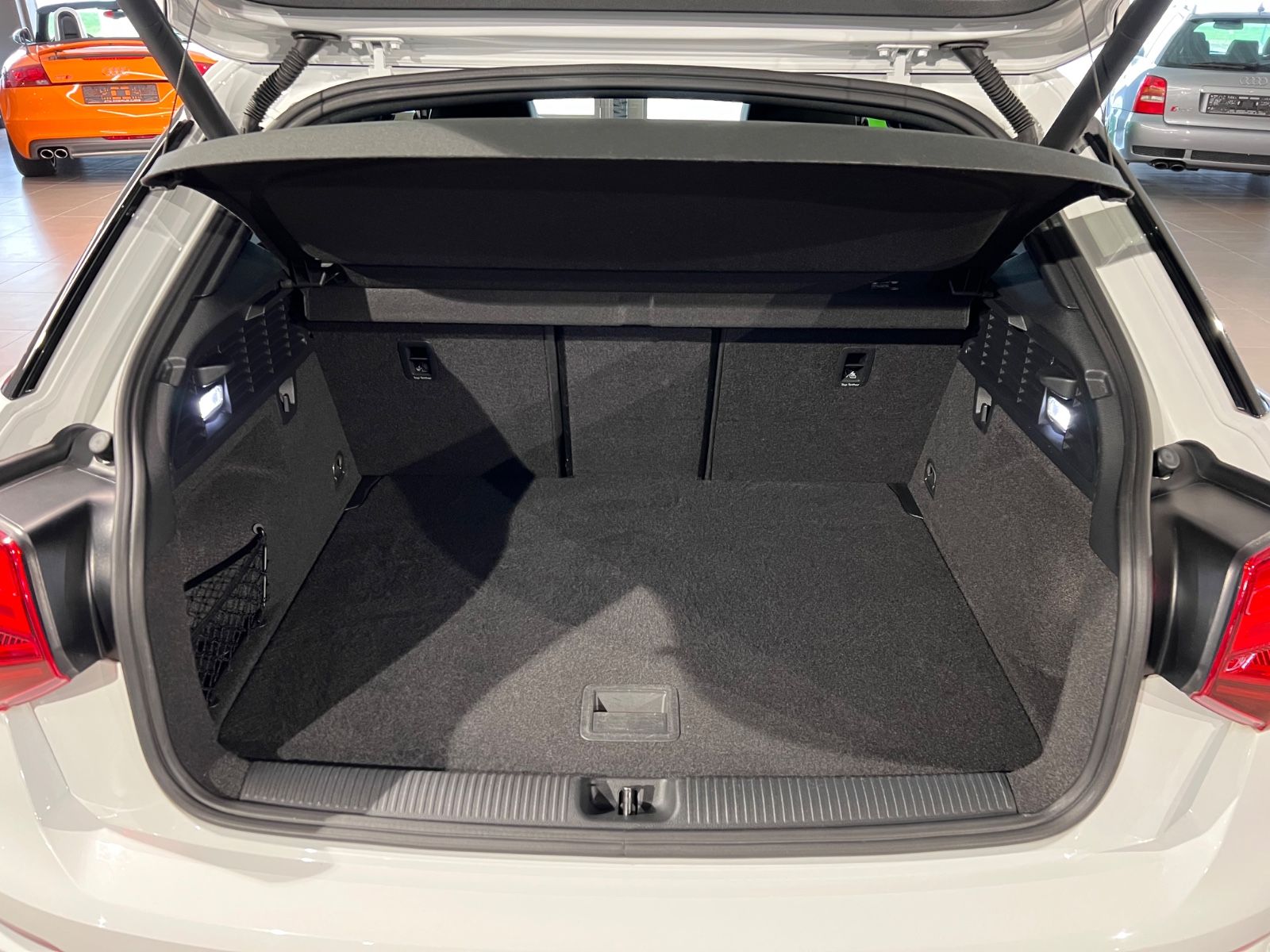 Audi SQ2 TFSI Stronic quattro sport PANO LED NAVI B&O foto 22