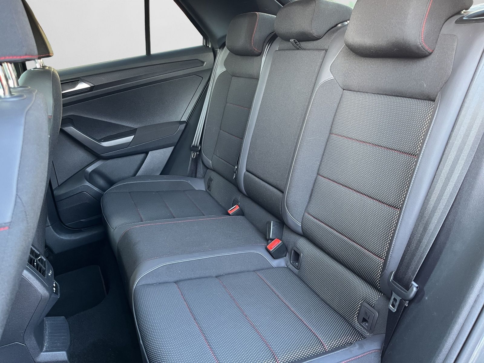 Volkswagen T-Roc - Bild 15