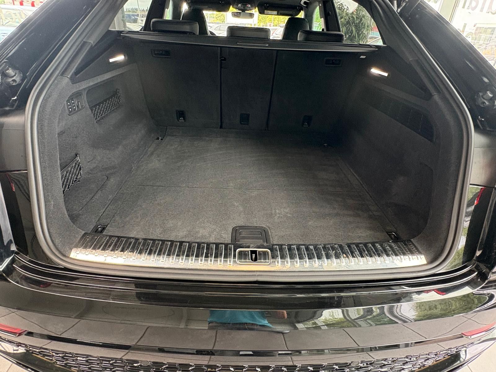 Fahrzeugabbildung Audi RSQ8 keramik*dynamik*massage*stand*23Z*akustik.