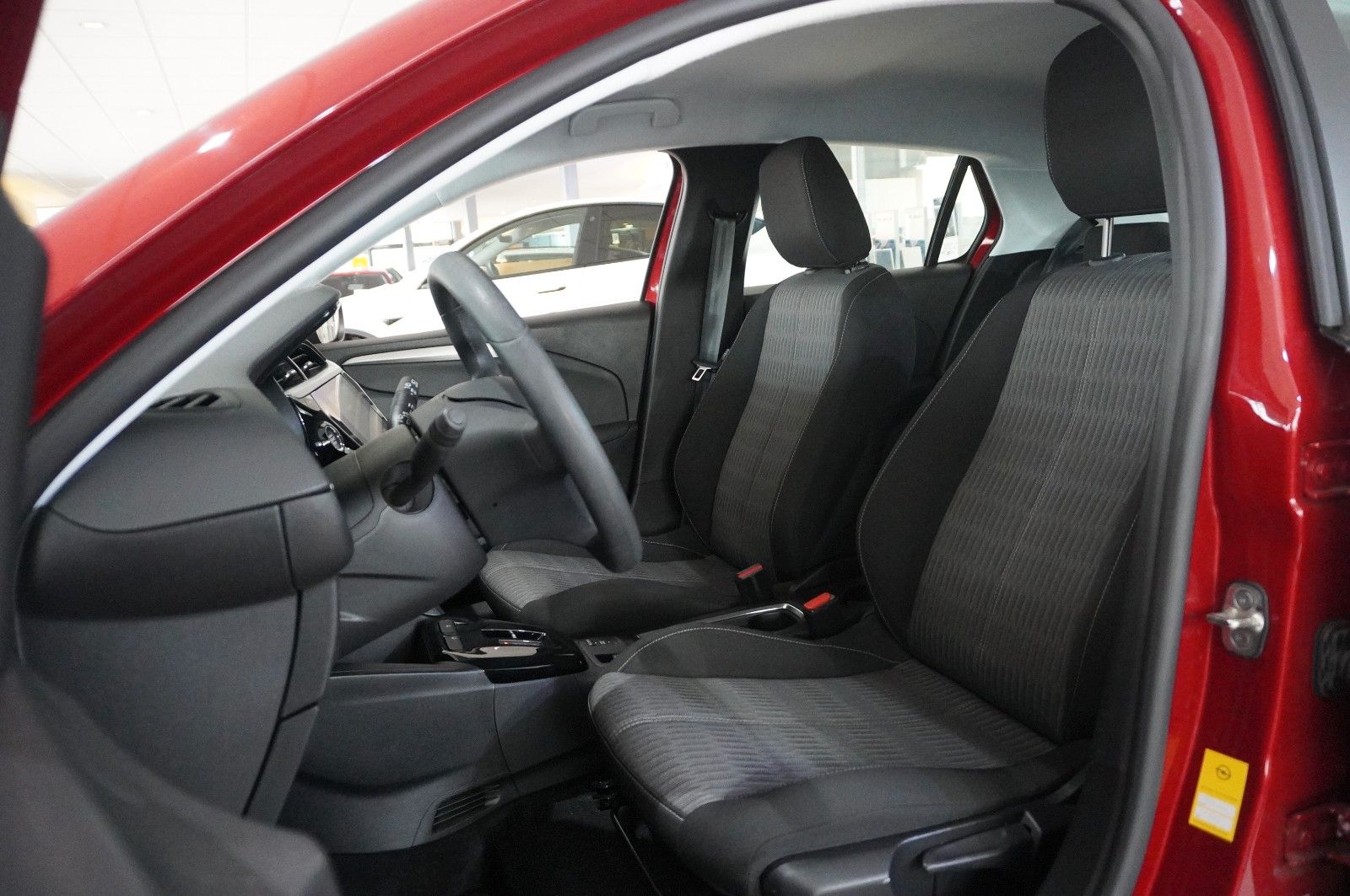 Fahrzeugabbildung Opel Corsa-e F EDITION 3-PHASIG NAVI/KAMERA/SHZ/DAB+