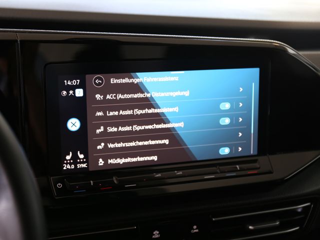 Volkswagen Caddy 2.0TDI DSG STYLE NAV PRO STANDH PANO 7SITZ