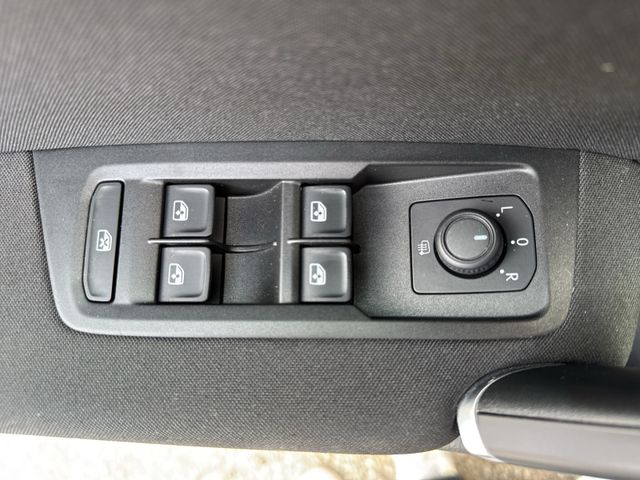Touran 1.5 TSI Active, 7 Sitzer, Navi, ACC, DSG