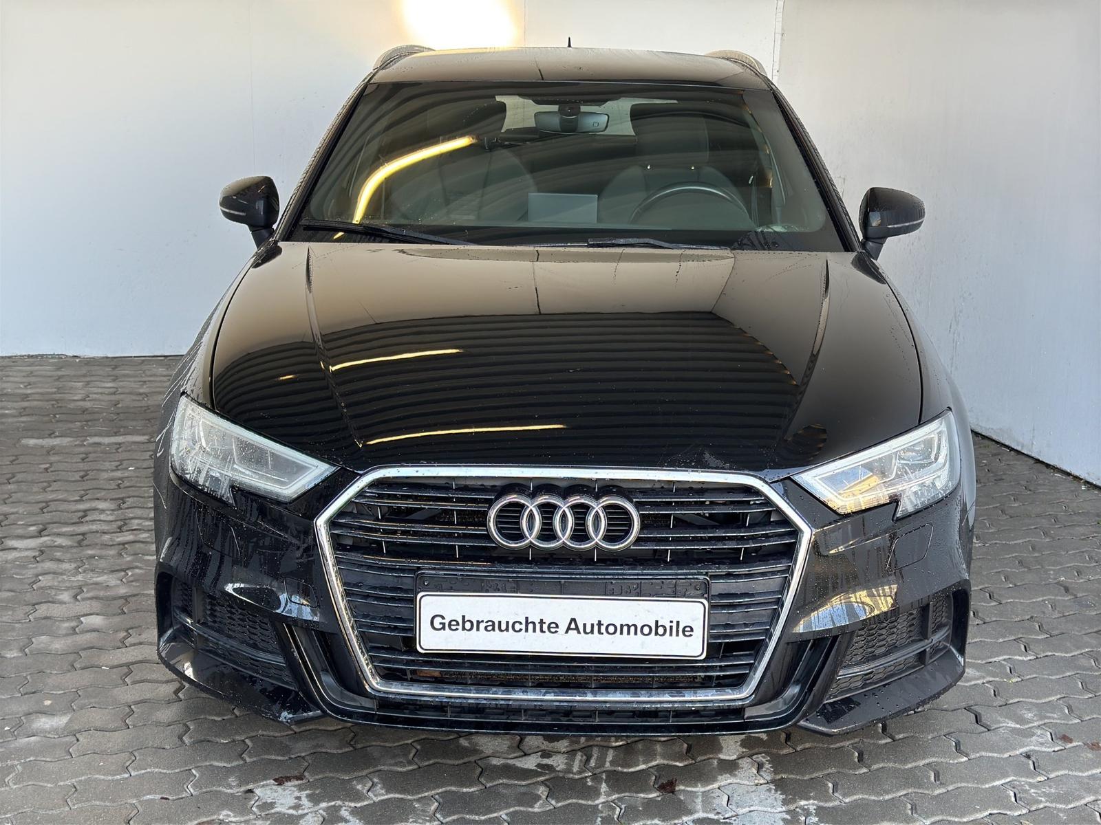 Audi A3 2.0 TDi Sportback Sport S-Line Navi.Xenon...