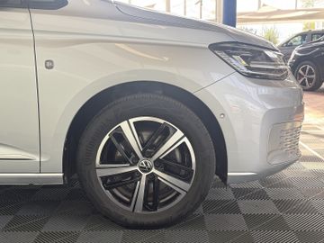 Volkswagen Caddy Maxi 2.0TDI DSG STYLE LED NAV ACC FLÜGEL