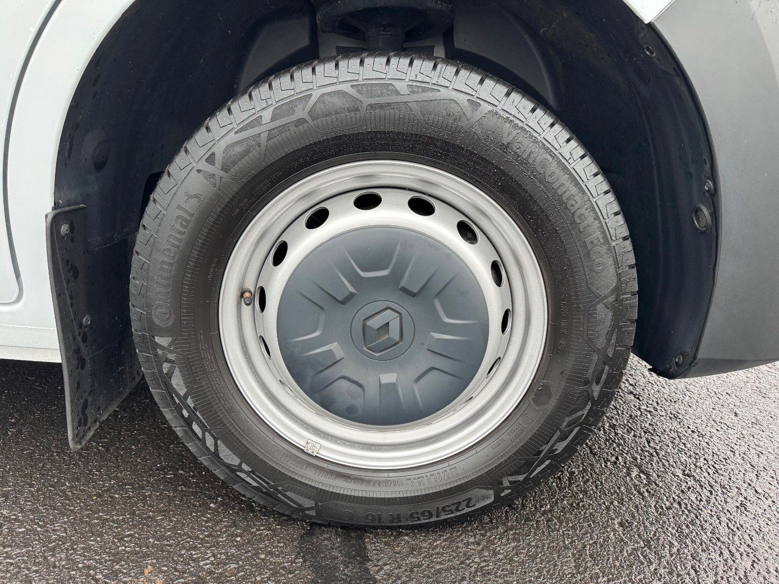 Fahrzeugabbildung Renault Master 2.3 dCi Pritsche+Plane *AHK*Kamera*Klima*