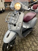 Vespa Primavera 50 Touring  4T  25/50 Zulassung  - MOFA VON 1 BIS 50 CCM