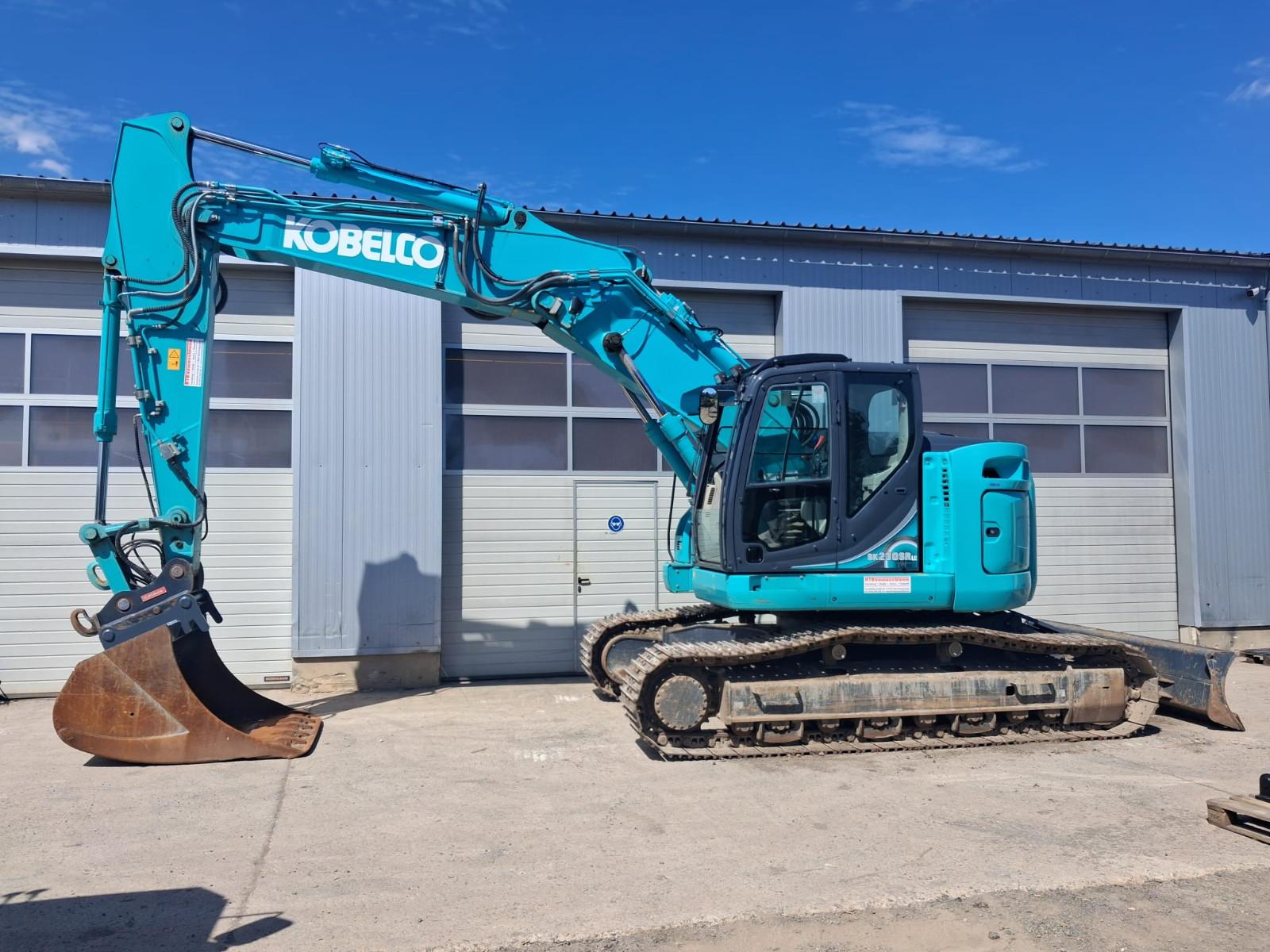 Kobelco SK230 SRLC-5E incl Oilquick OQ70-55 +  Löffel