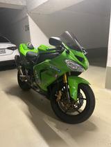Kawasaki Ninja ZX-10R - 2004 ZX10R