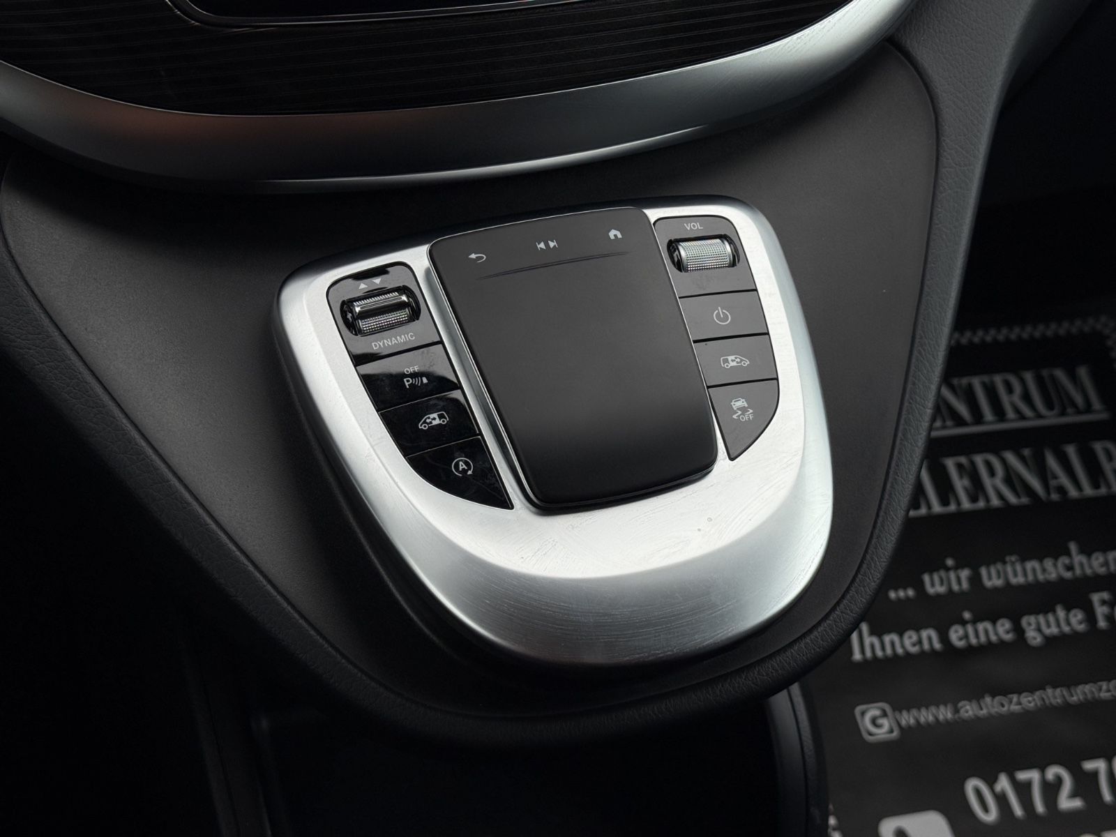 Daumennagel 17 - Mercedes-Benz V 300 d lang 4M. Avantgarde *360°CAM*AHK*DISTRON