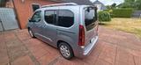 Opel Combo Life 1,2T, AT,  Behindertengerecht - silberne Opel Combo