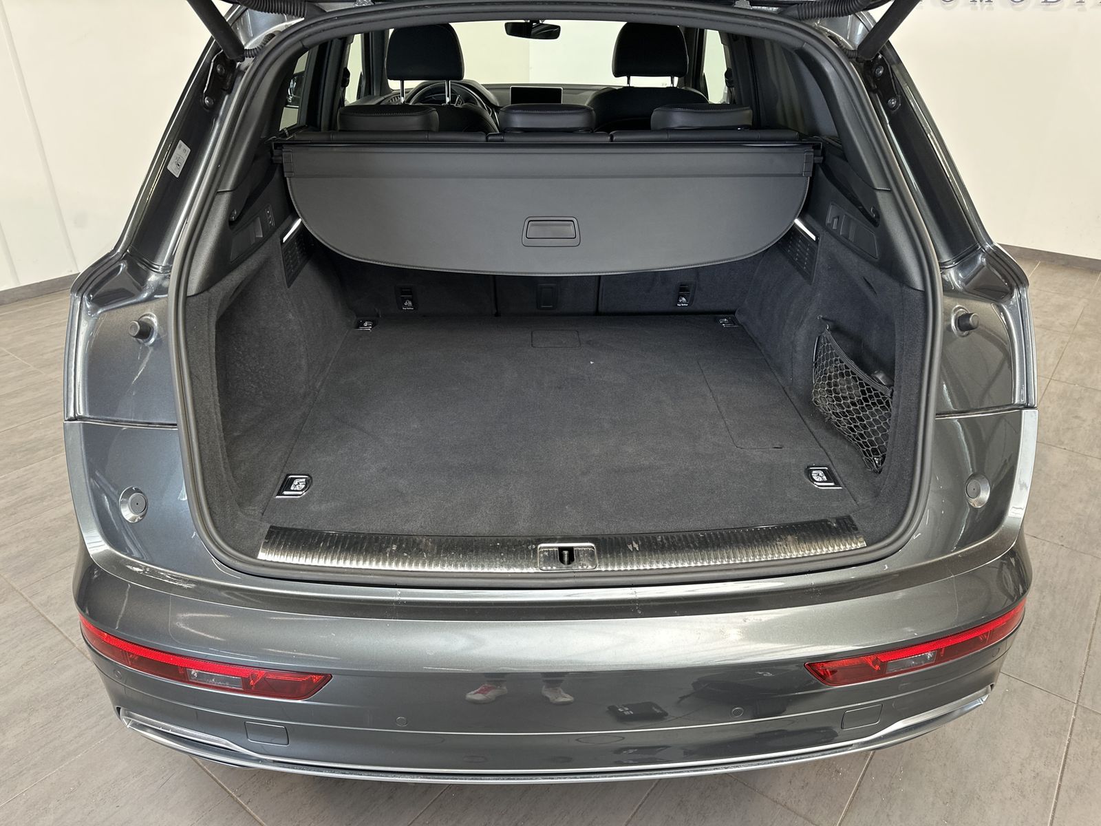 Fahrzeugabbildung Audi Q5 50 TFSI e Quattro S-Line NAV+LED+LUFTFAHRWERK