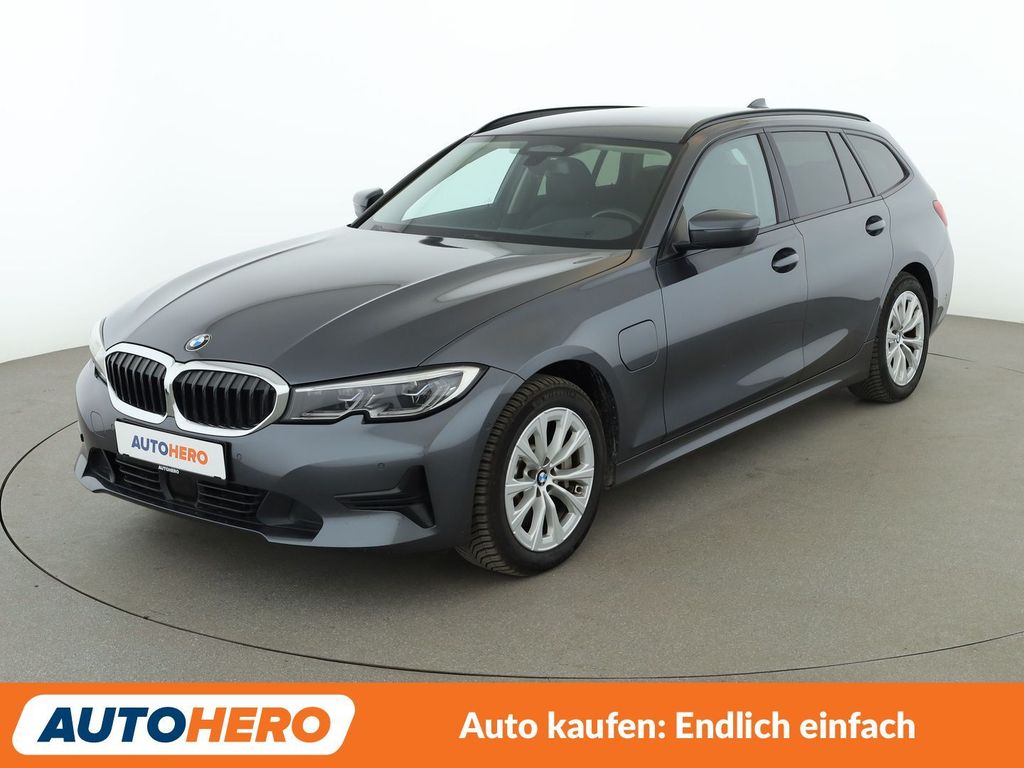 Image of BMW 330