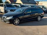Mercedes-Benz E 220 CDI T-Modell | Distronic - Mercedes-Benz E 220: Cdi T Modell