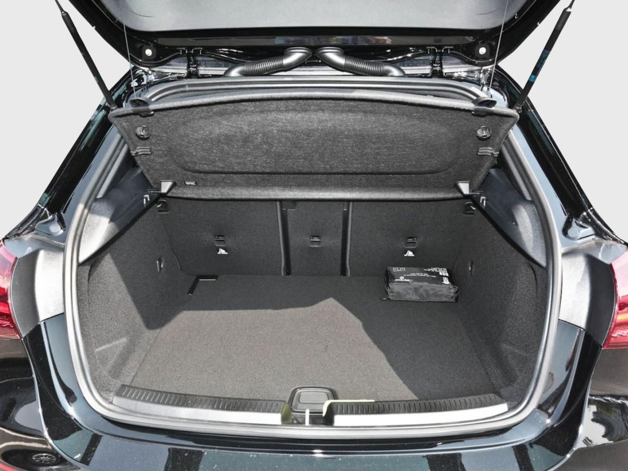 Mercedes-Benz A 200 Progressive Distronic Kamera Totwinkel foto 6