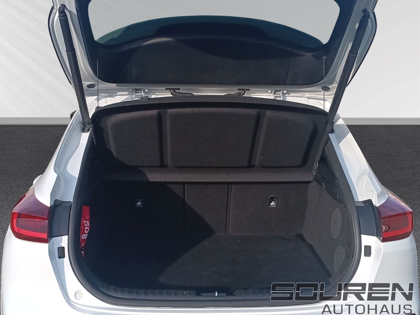 Fahrzeugabbildung Kia XCeed 1.5 T-GDI SPIRIT Navi Xclusive-Paket + NAV