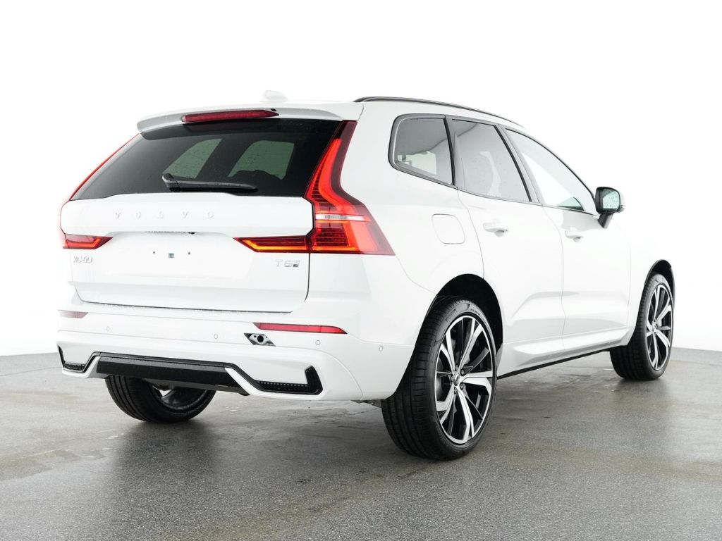 Volvo XC60 Plus Dark Recharge Plug-In Hybrid AWD HUD S imagem 2