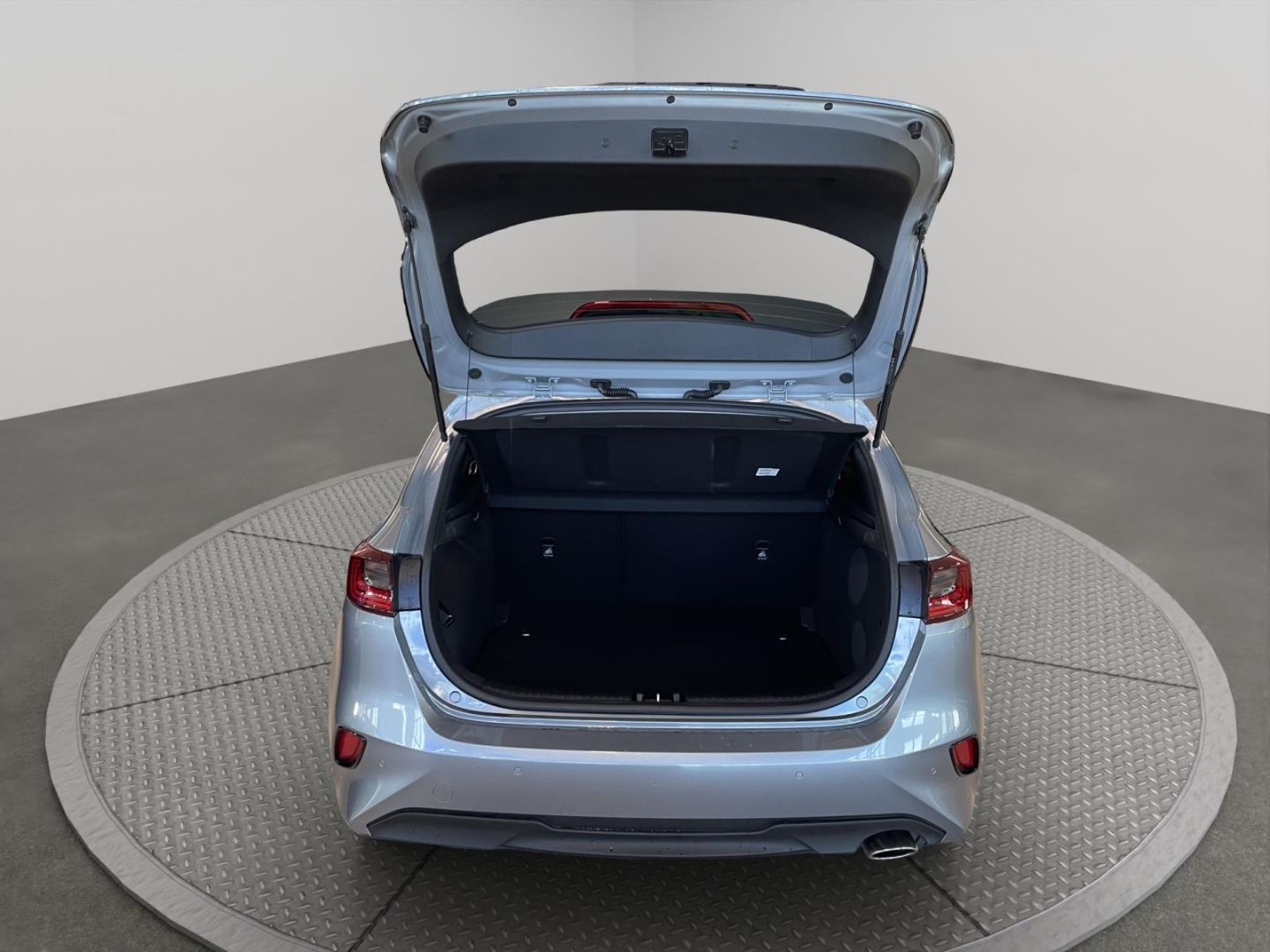 Fahrzeugabbildung Kia Ceed Ultimate SpurhalteASS Tempomat totWinkelASS