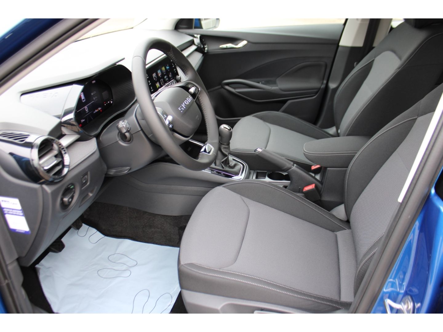 SKODA Fabia 1.0 TSI Sonderm. 130 Jahre LED GRA PDC RFK - Image 7
