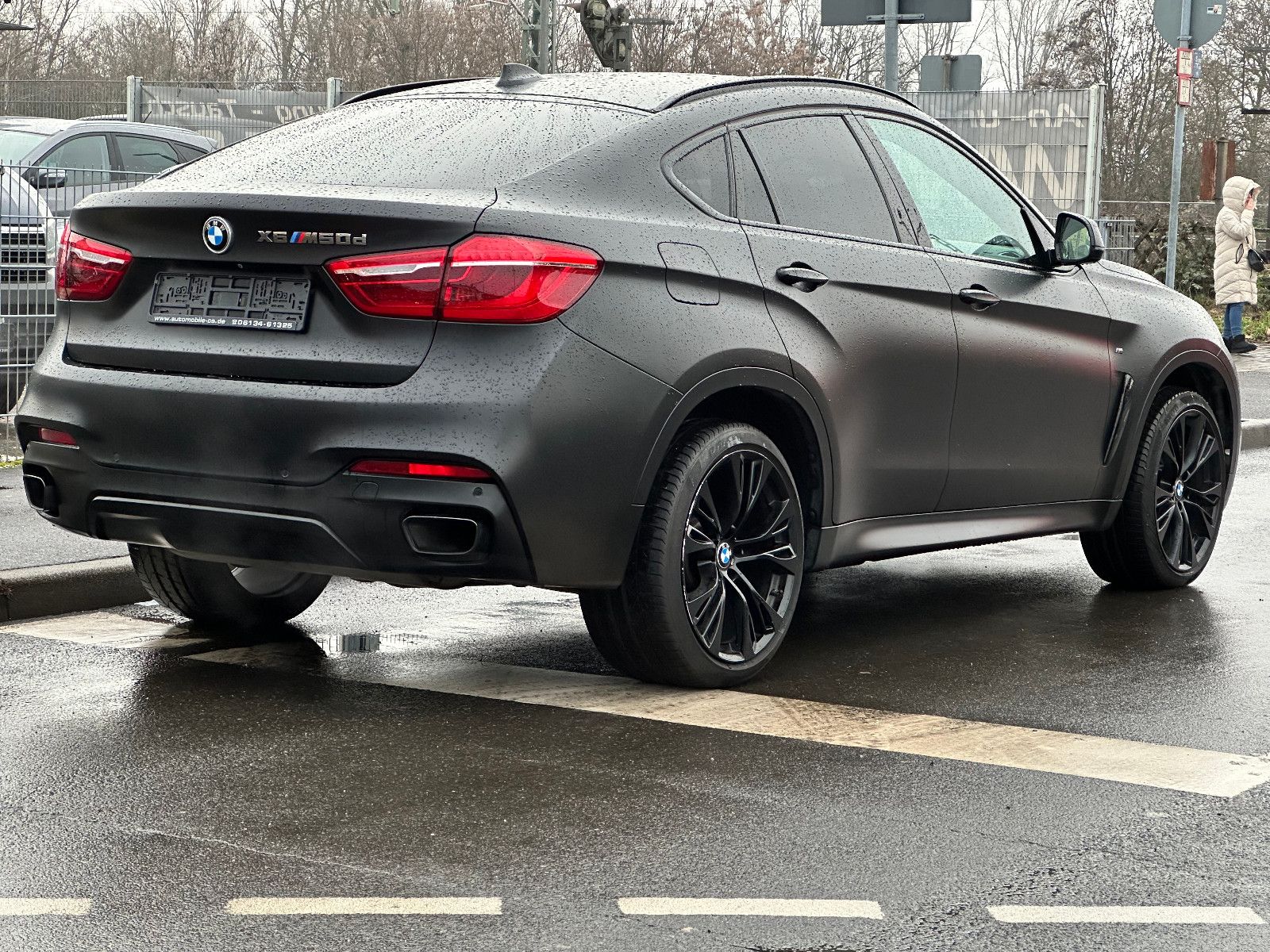 Fahrzeugabbildung BMW X6 M50 M SPORTPAKET*AHK+KAMERA*