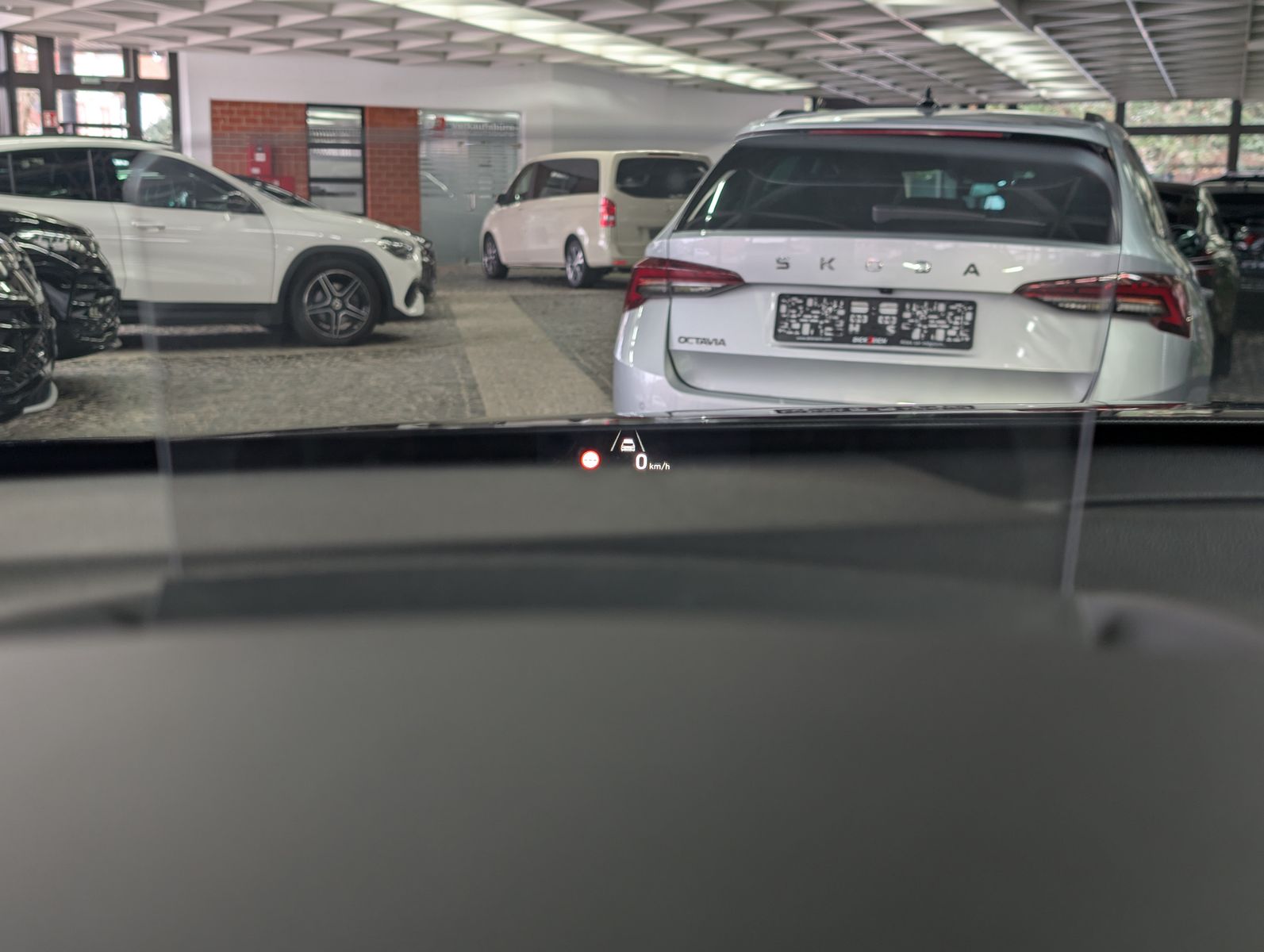 Fahrzeugabbildung Hyundai Kona Prime EV HUD AHK SHZ KAM LED ACC SoH 97%