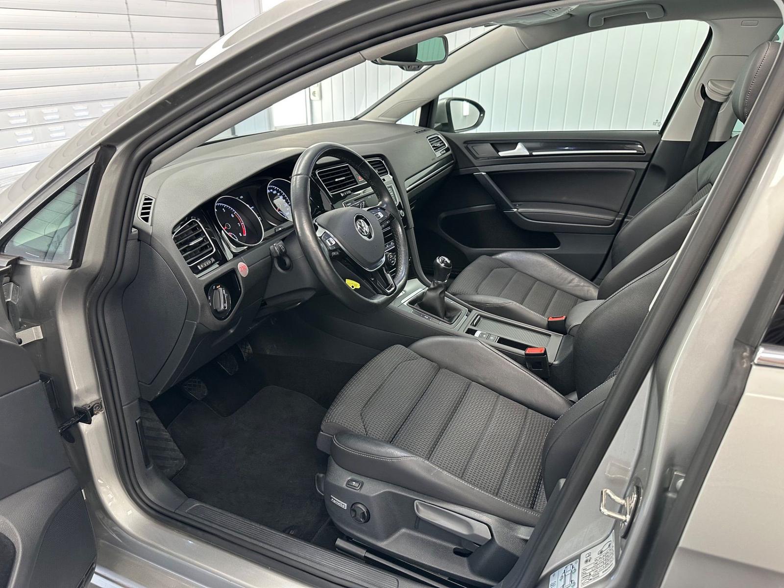 Volkswagen Golf VII Variant 1.4 TSI Highline Kamera Pano 