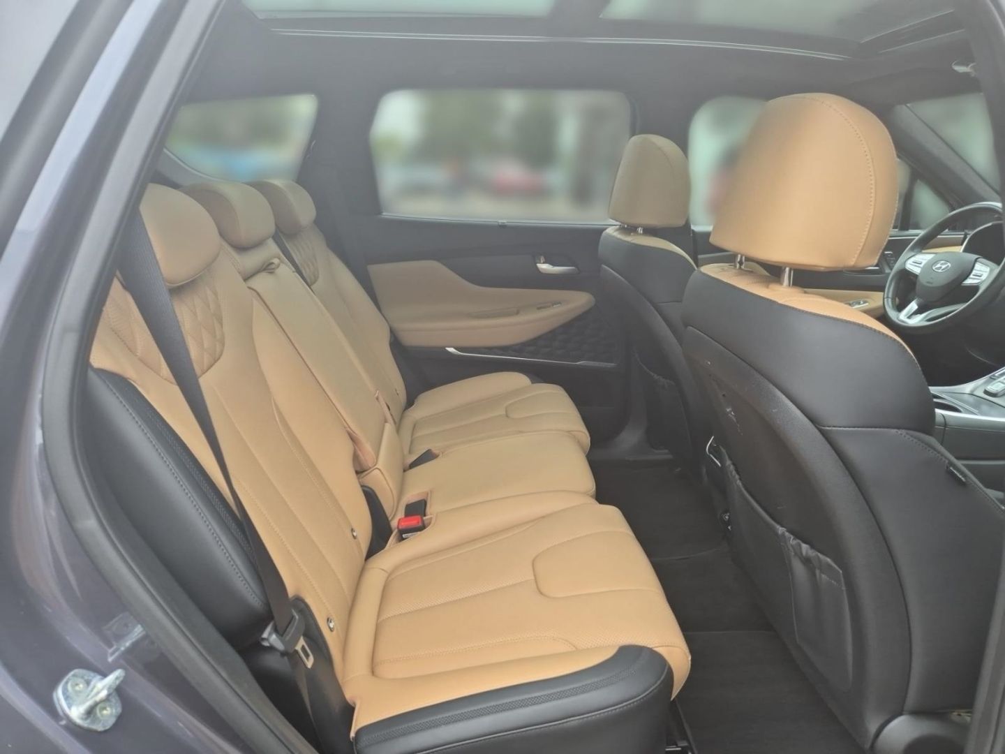 Fahrzeugabbildung Hyundai SANTA FE Signature Plug-In Hybrid 4WD+Pano+AHK H