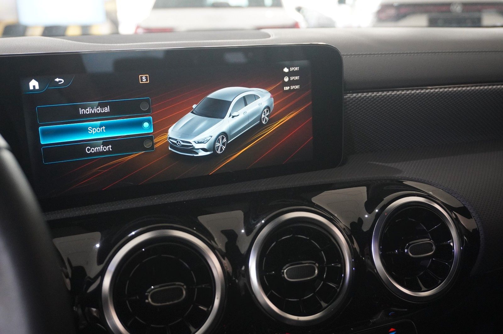 Fahrzeugabbildung Mercedes-Benz CLA 200 COUPE PROGRESSIVE NAVI/LED/KAMERA/VIRTU.
