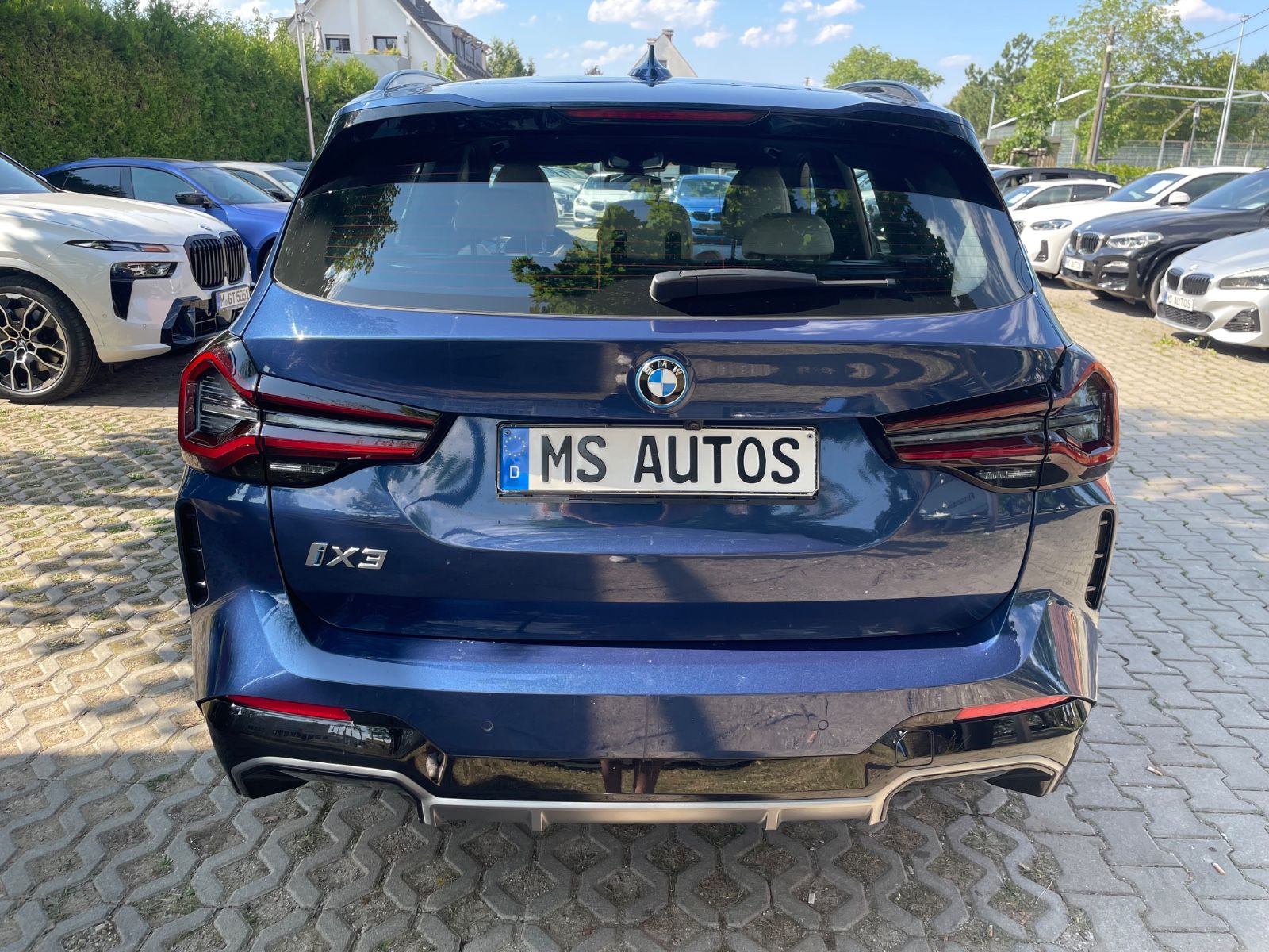 BMW iX3 Impressive Panora Head Up 360°Kamera foto 4