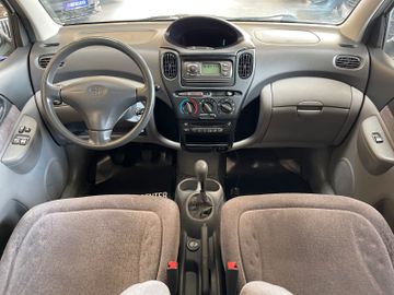 Toyota Yaris 1.3 linea sol *Klima*TÜV0826*AHK*