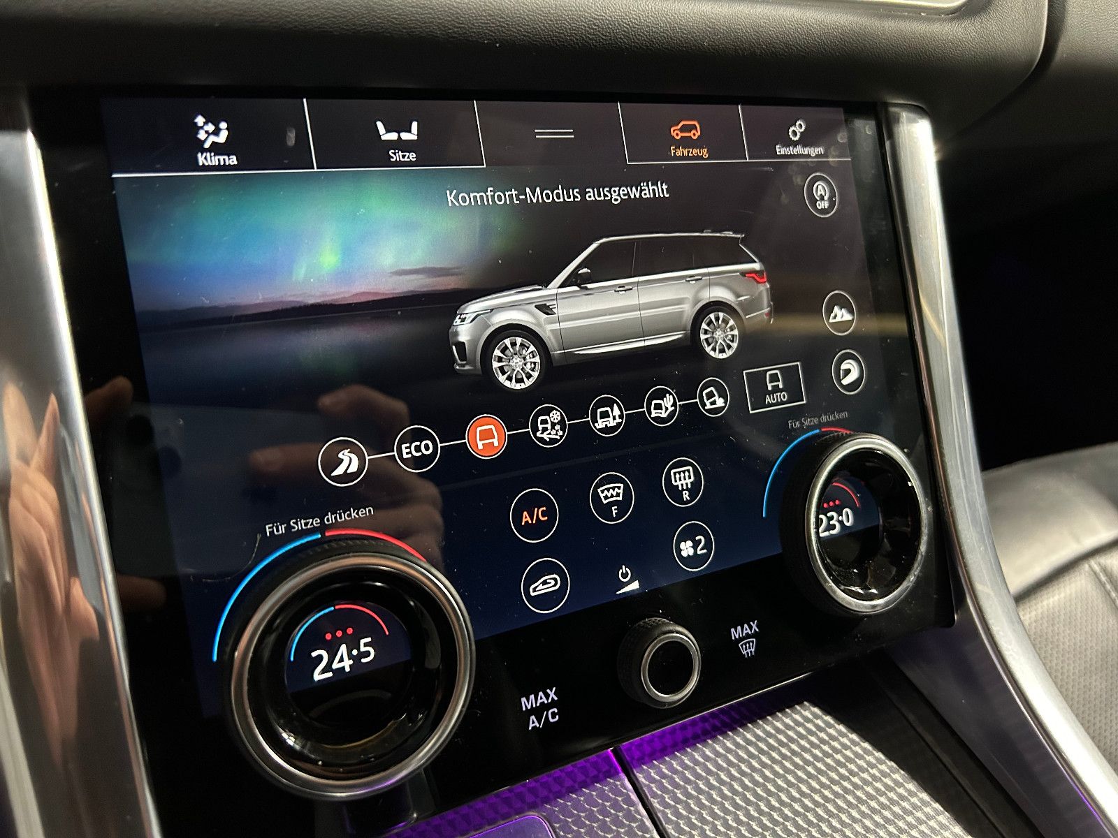 Fahrzeugabbildung Land Rover Range Rover Sport HSE D350/MEMORY/APPLE/KAMERA