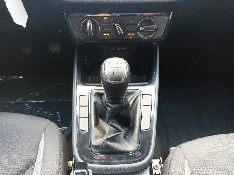 Fahrzeugansicht 11 Fahrzeugabbildung SKODA Fabia 1.0 TSI Essence