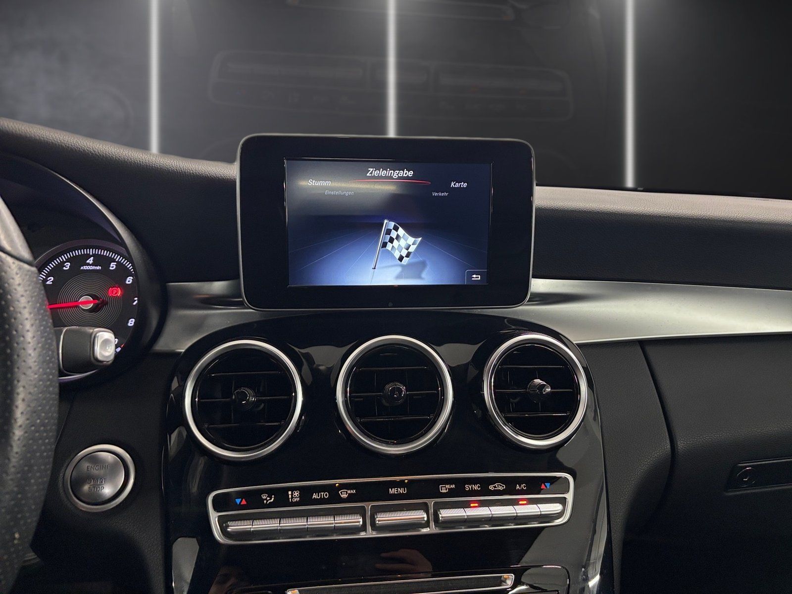 Fahrzeugabbildung Mercedes-Benz C 180 Cabriolet*Kamera*Navi*Totw*Aircap*Airscarf