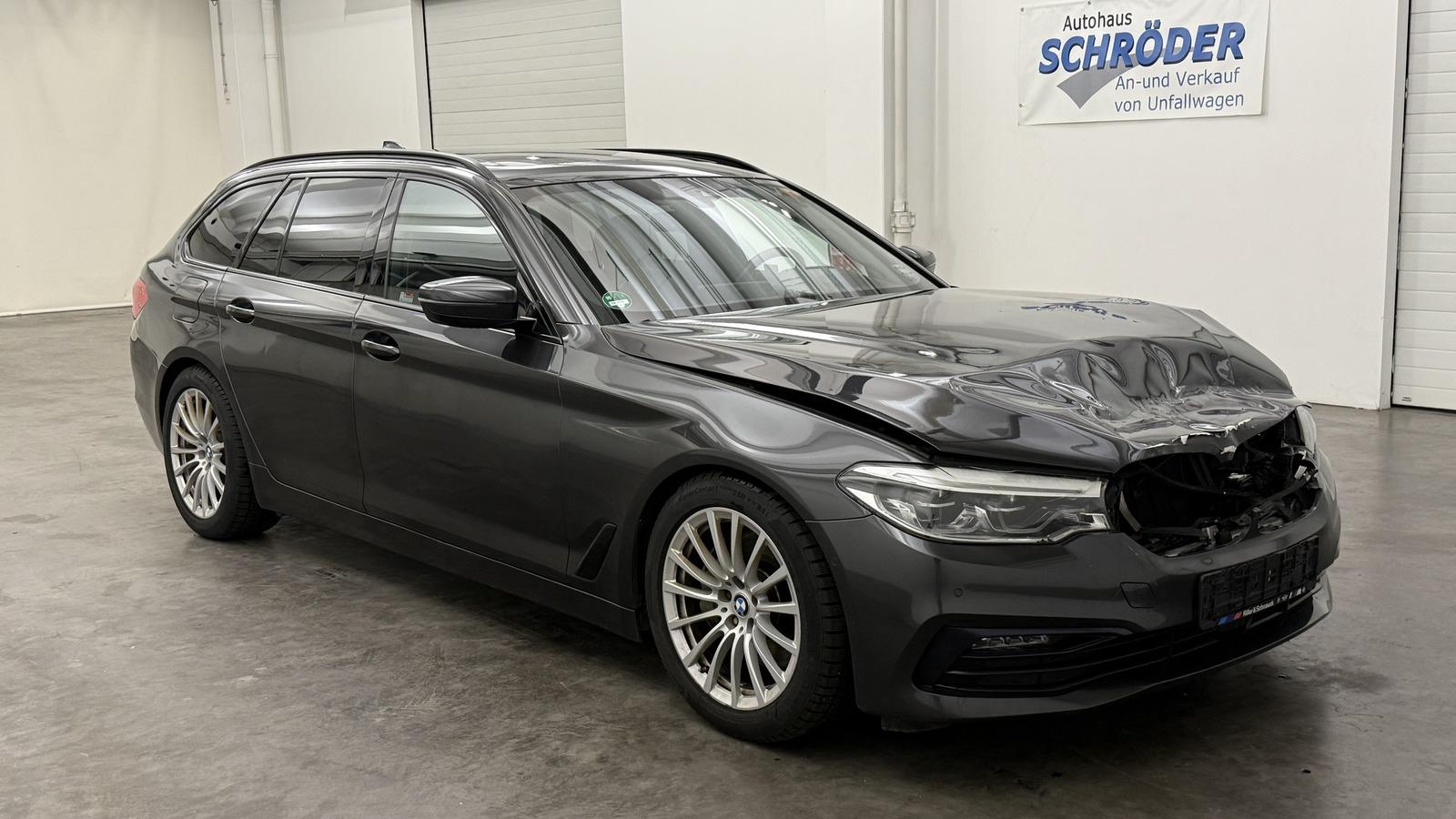 BMW 540i Touring xDrive Sport Line *HUD*Pano*Leder*