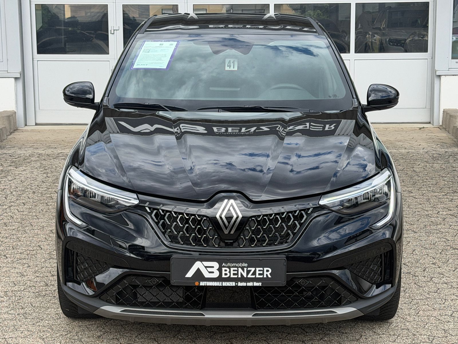 Fahrzeugabbildung Renault Arkana Techno/KAMERA/AMBIENTE/KAMERA/LEDER/ACC