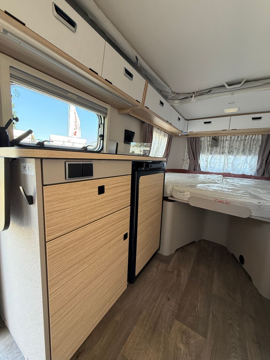 Fahrzeugabbildung HYMER / ERIBA / HYMERCAR Eriba Touring 542 Tango Red  - 5.344€ SPAREN!