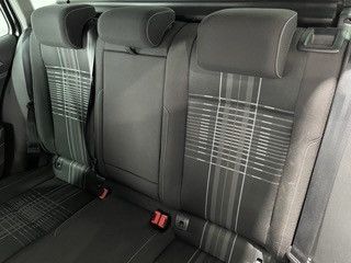 Fahrzeugabbildung Volkswagen Golf Lounge 2.0 TDI*ACC*Navi*PDC*SHZ*