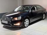 Volkswagen Passat Lim. Highline BlueMotion DSG Navi - Volkswagen Passat aus 2010