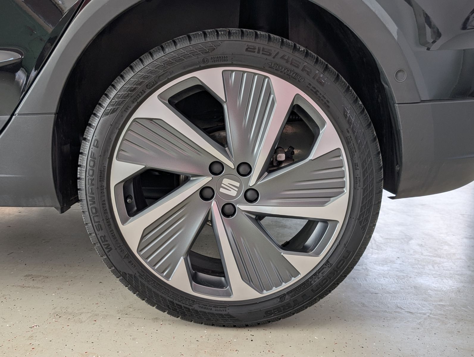 Fahrzeugabbildung SEAT Arona 1.5 TSI FR DSG ACC LED AHK KAM DINAMICA 18