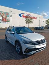 Volkswagen Tiguan 2.0 TDI 4MO/AHK/ R-Line/StHz./ACC...