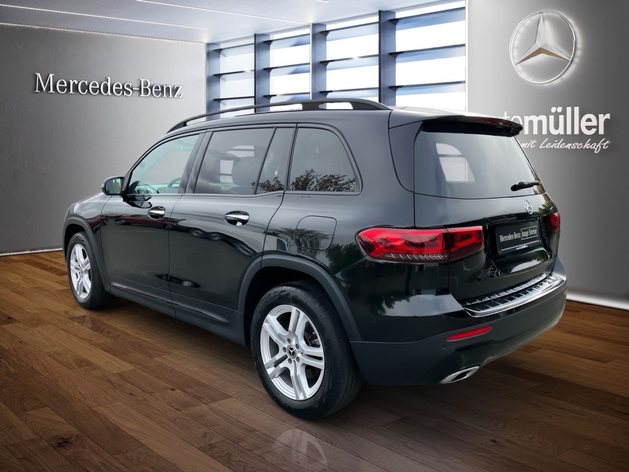 Fahrzeugabbildung Mercedes-Benz GLB 220 d PROGRESSIVE+AHK+NIGHT+MULTIB+360+LHZ++