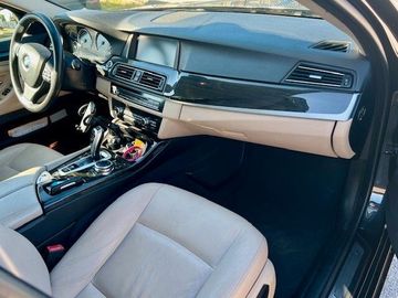BMW 520 - 12