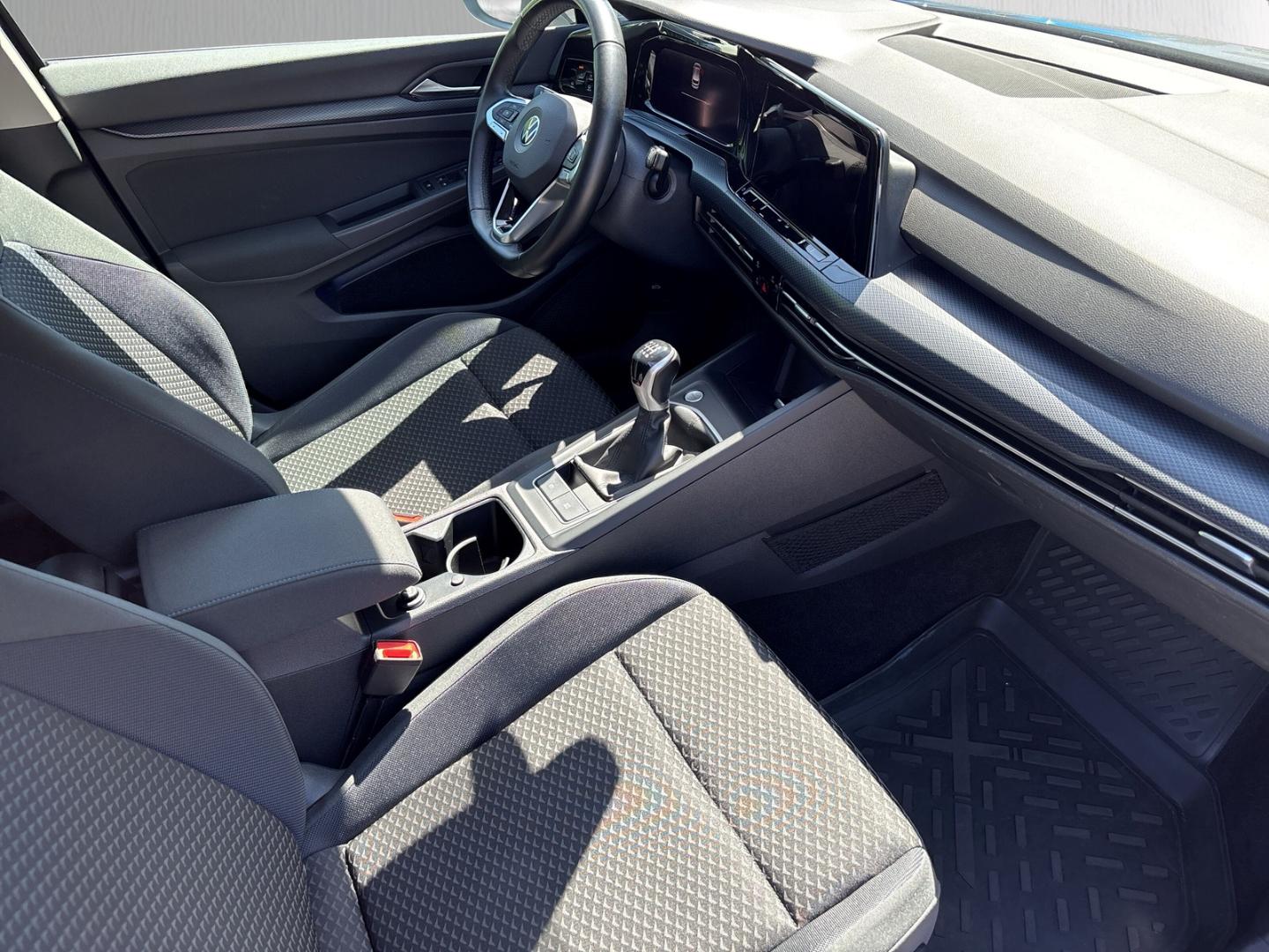 Volkswagen Golf VIII United 1,5 TSI SHZ PDC LMF 8-fach Appl, миниатюра 18