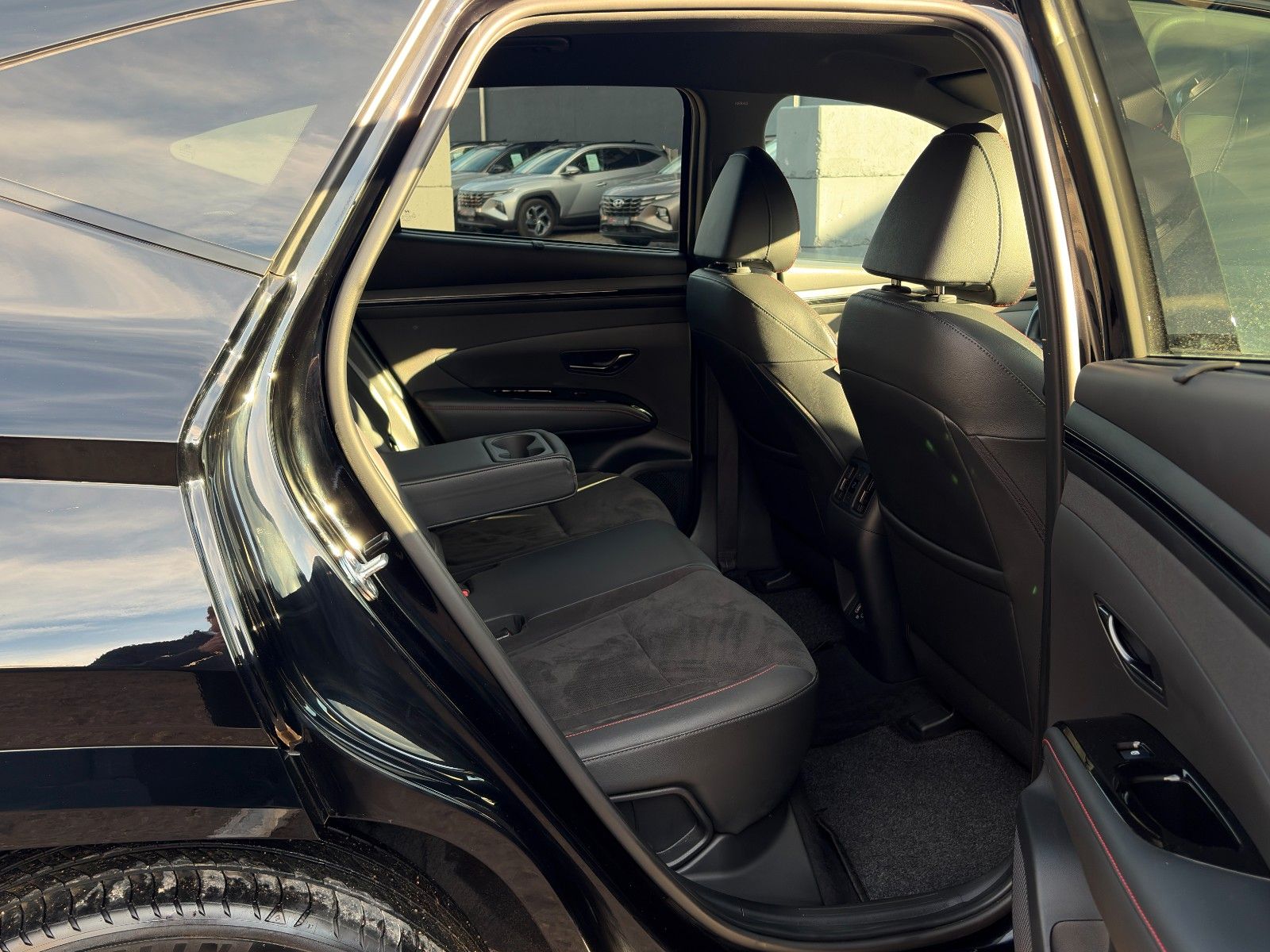 Fahrzeugabbildung Hyundai Tucson 1.6 GDI N-Line PHEV 4WD Kamera AHK ACC