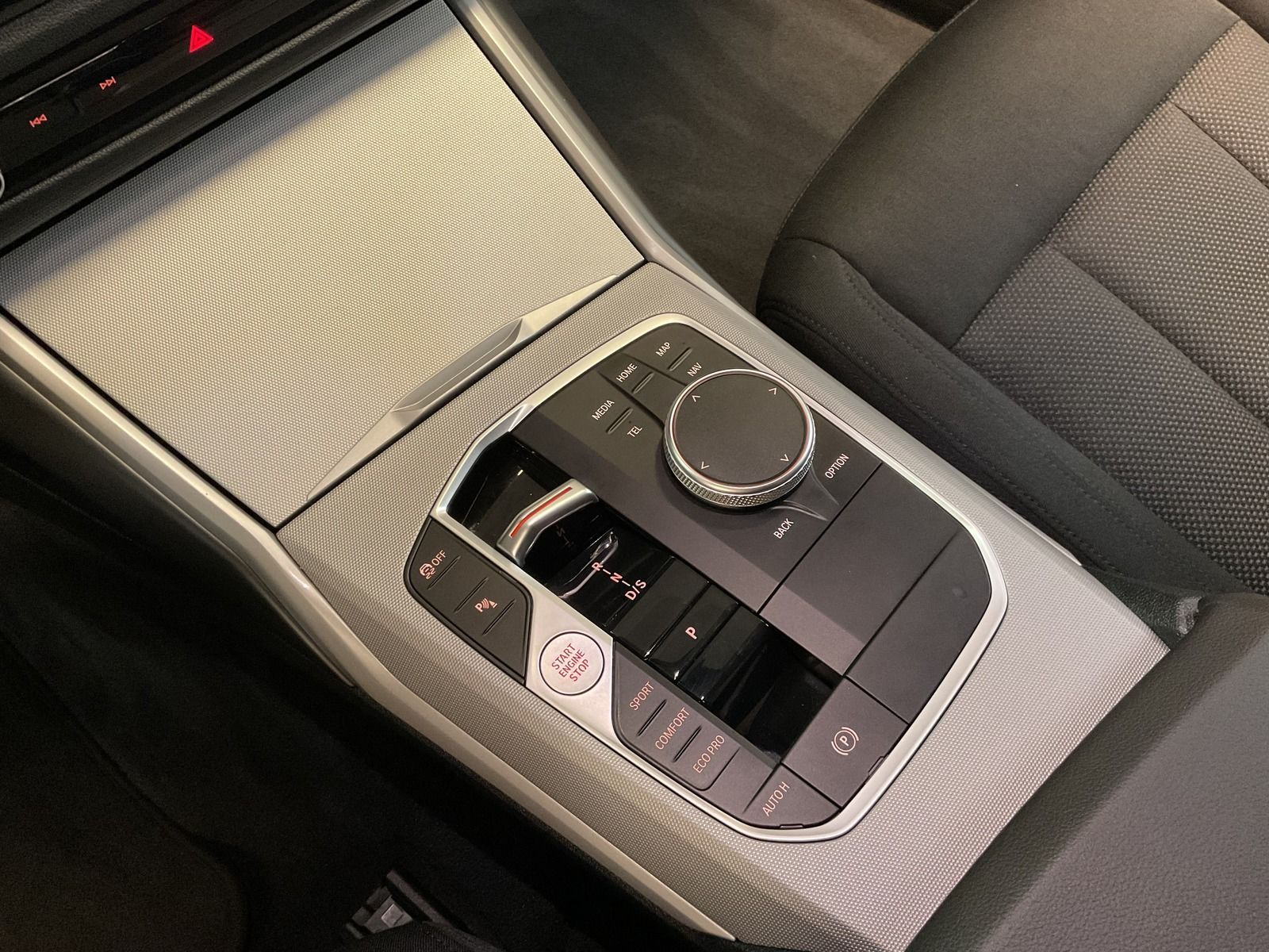 BMW 320 d xDrive Touring LED,Live Cockpit,Allrad foto 25