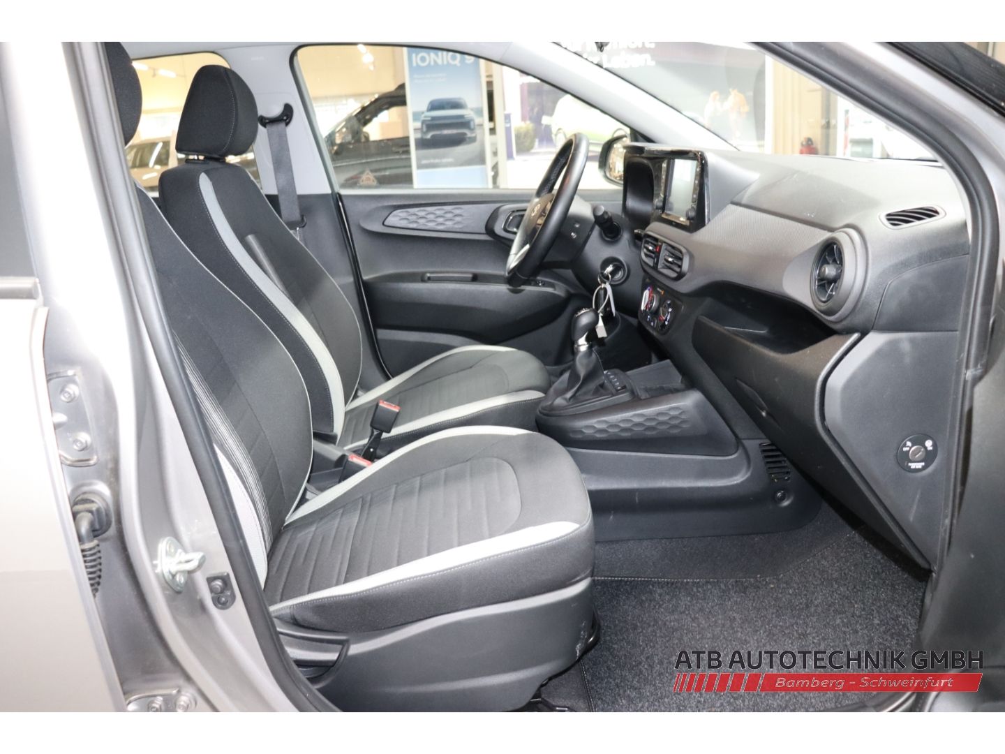 Fahrzeugabbildung Hyundai i10 Trend 1.2l PDC SHZ LenkradHZG Klima Apple Ca